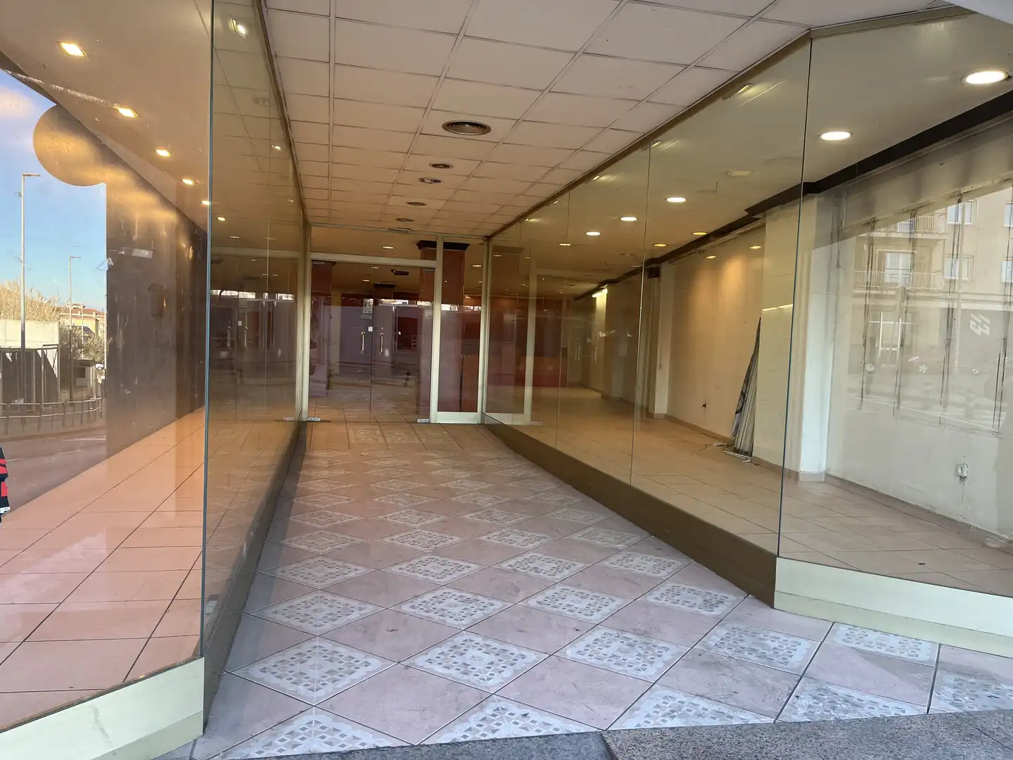 Commercial properties for rent in Manresa