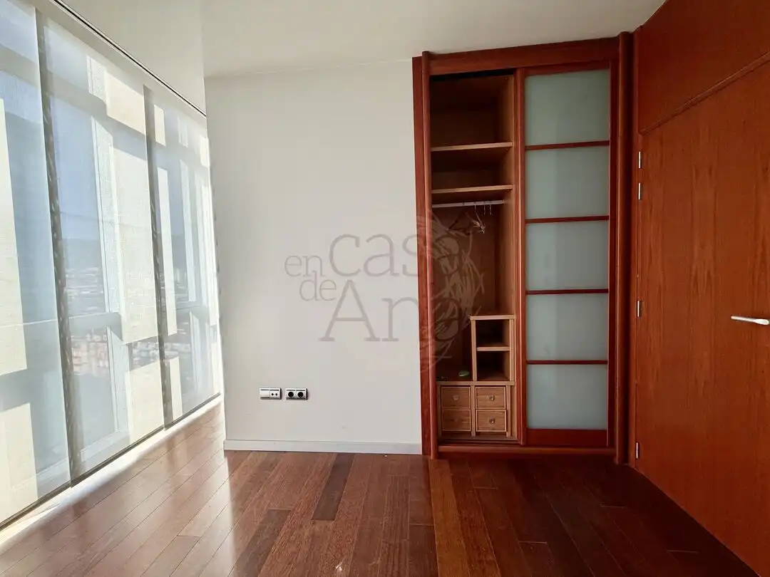 Habitación de Piso en venta en Bilbao  con Aire acondicionado, Calefacción y Trastero