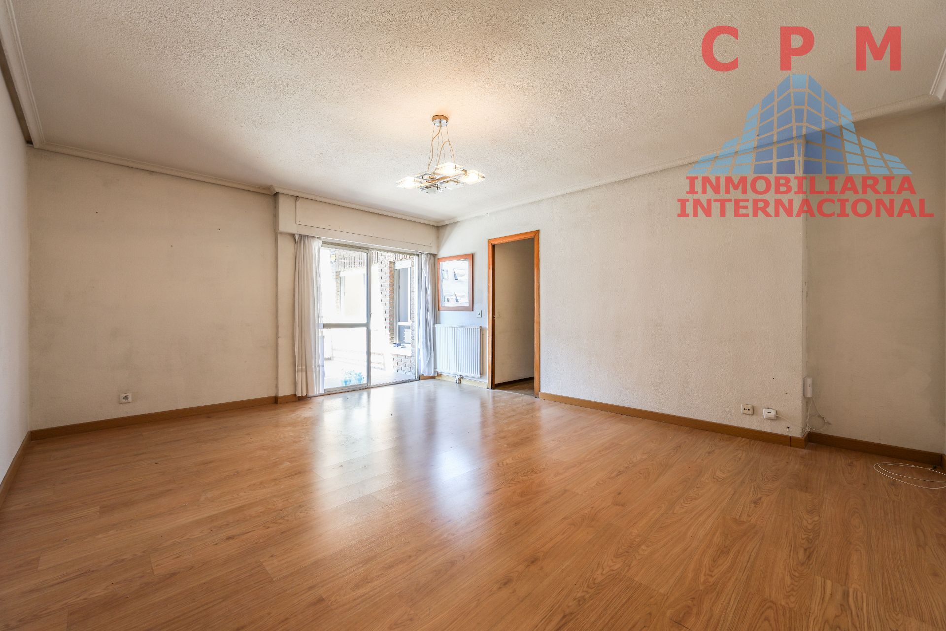 Sala de estar de Piso en venta en  Madrid Capital con Aire acondicionado, Calefacción y Parquet