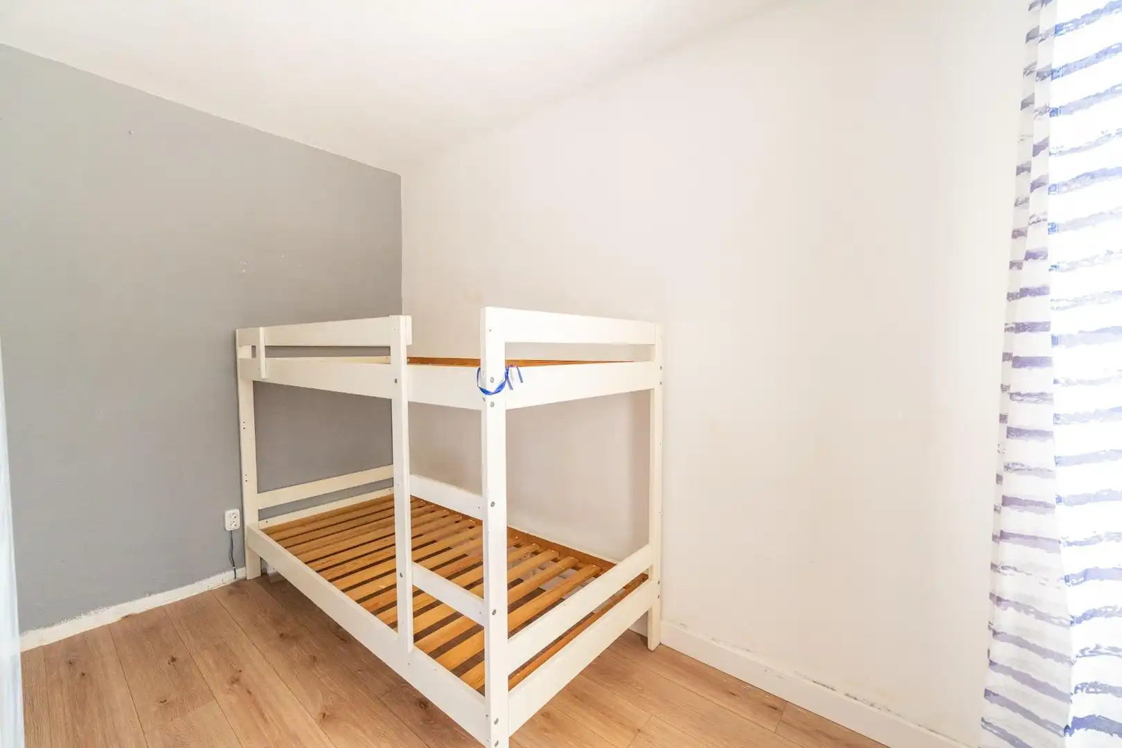 Dormitori de Apartament en venda en Santander