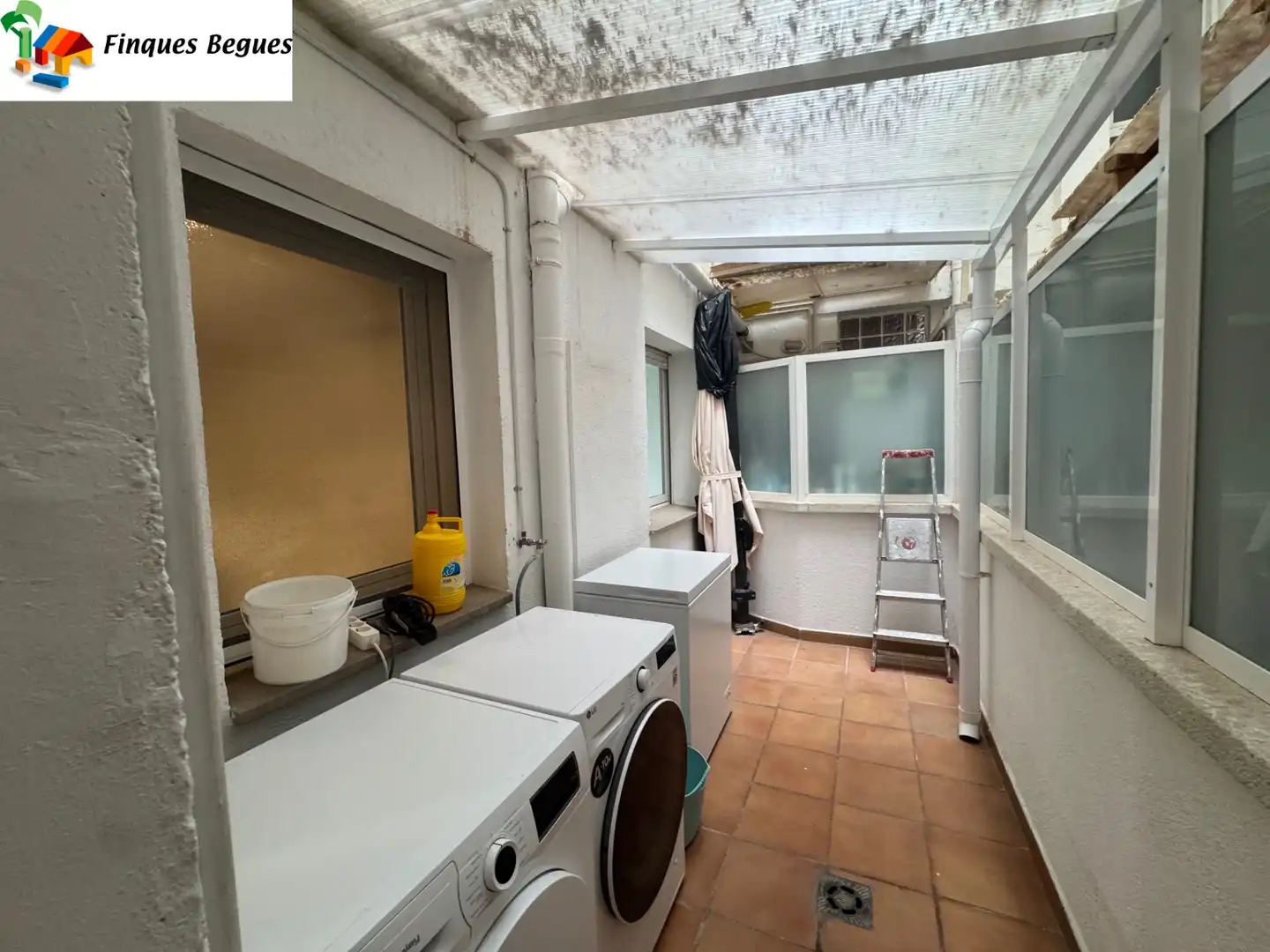 Planta baja en venta en Begues, Barcelona