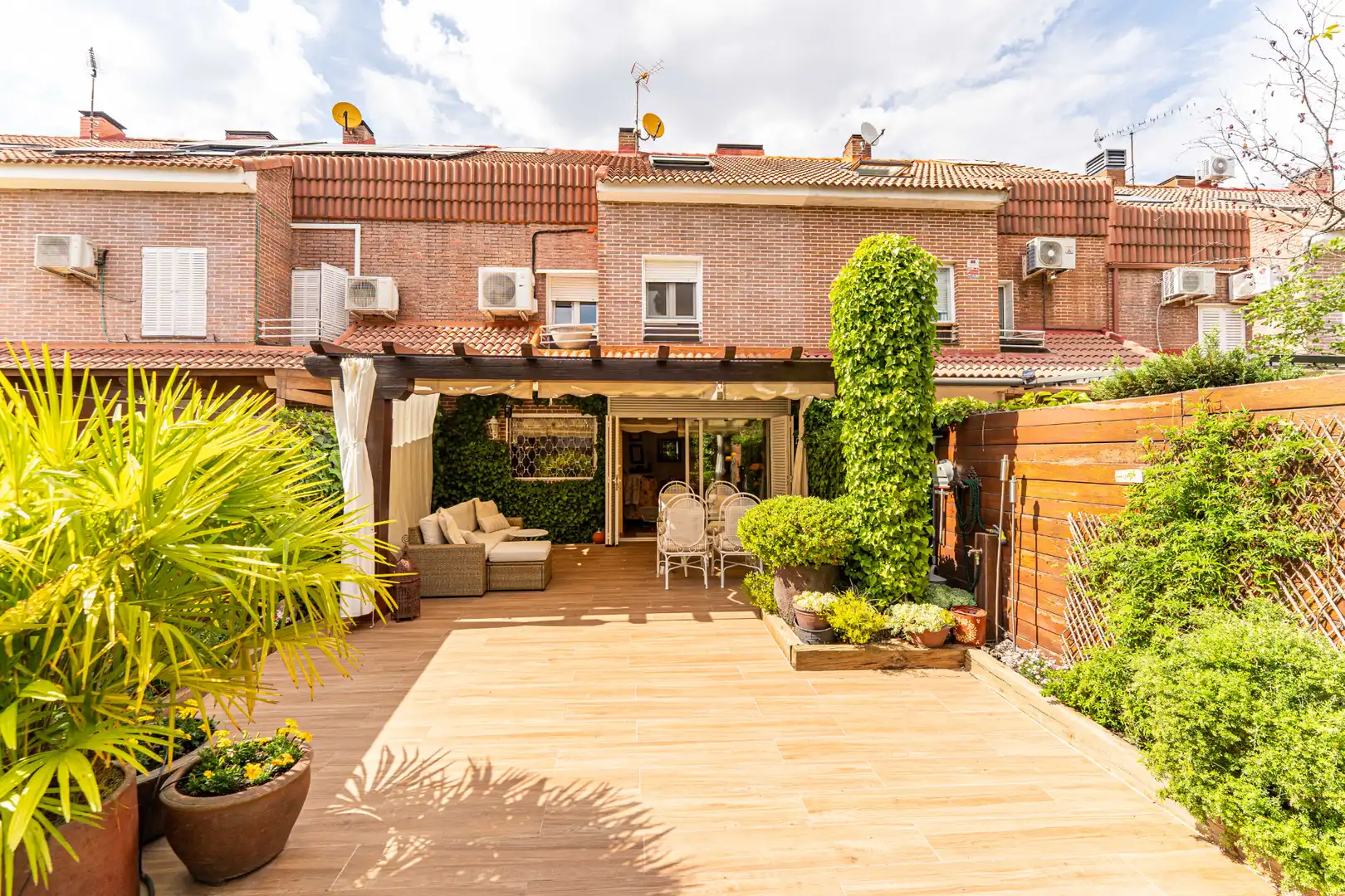 Terraza de Casa adosada en venta en Las Rozas de Madrid con Aire acondicionado, Calefacción y Jardín privado