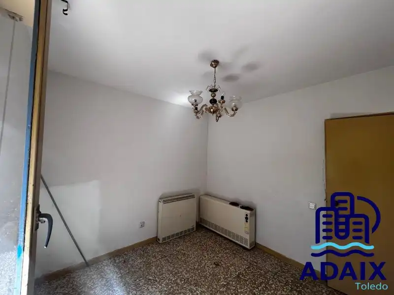 Wohnzimmer von Wohnung zum Verkauf in Toledo mit Heizung