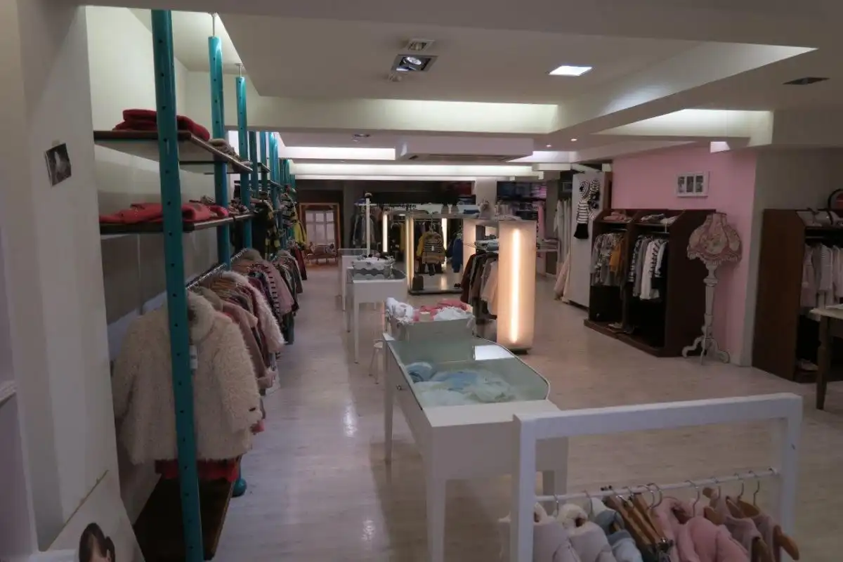 Local comercial en venda a Julia Minguillón, imagen 7