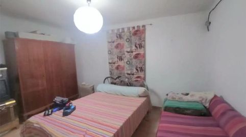 Foto 5 de Casa adosada en venda a Calle Calerin Bajo, 27, Arrayanes, Linares