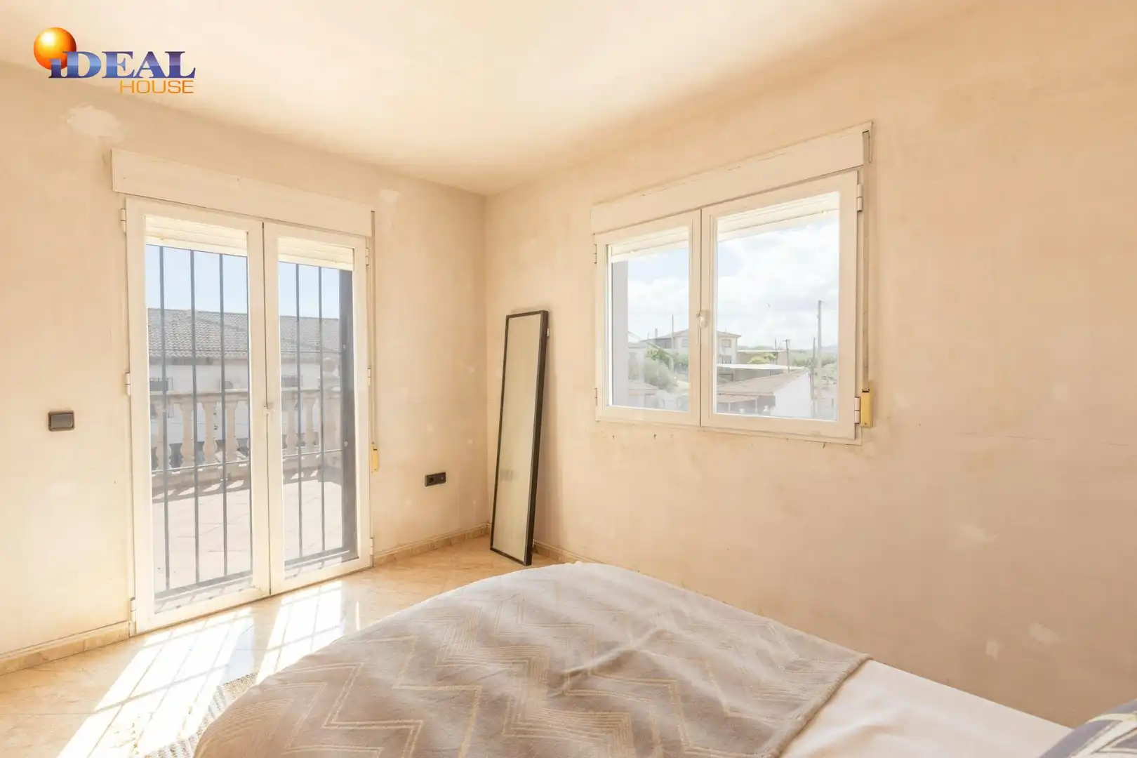 Habitación de Casa o chalet en venta en Íllora con Jardín privado