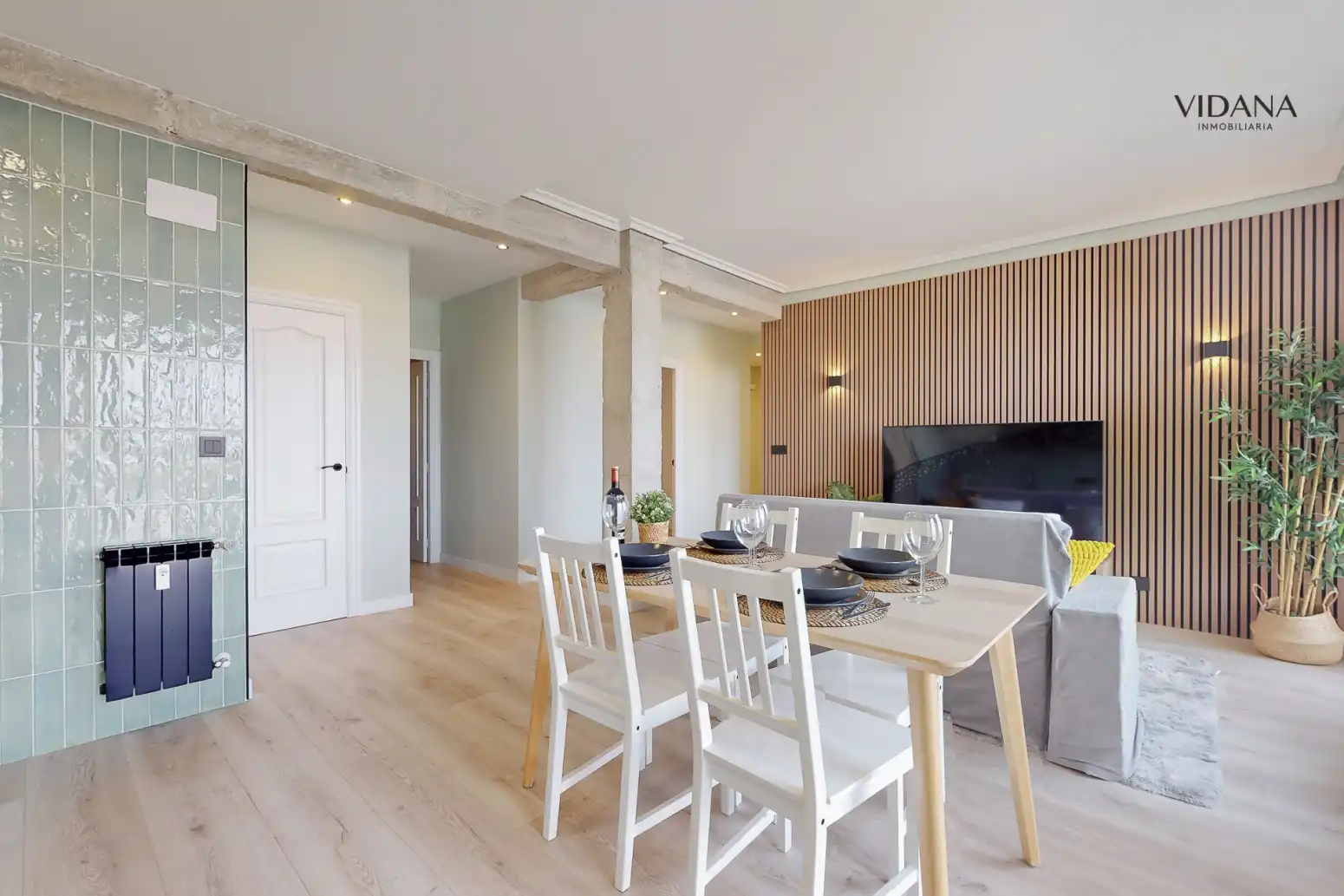 Comedor de Piso en venta en  Pamplona / Iruña con Calefacción, Parquet y Terraza