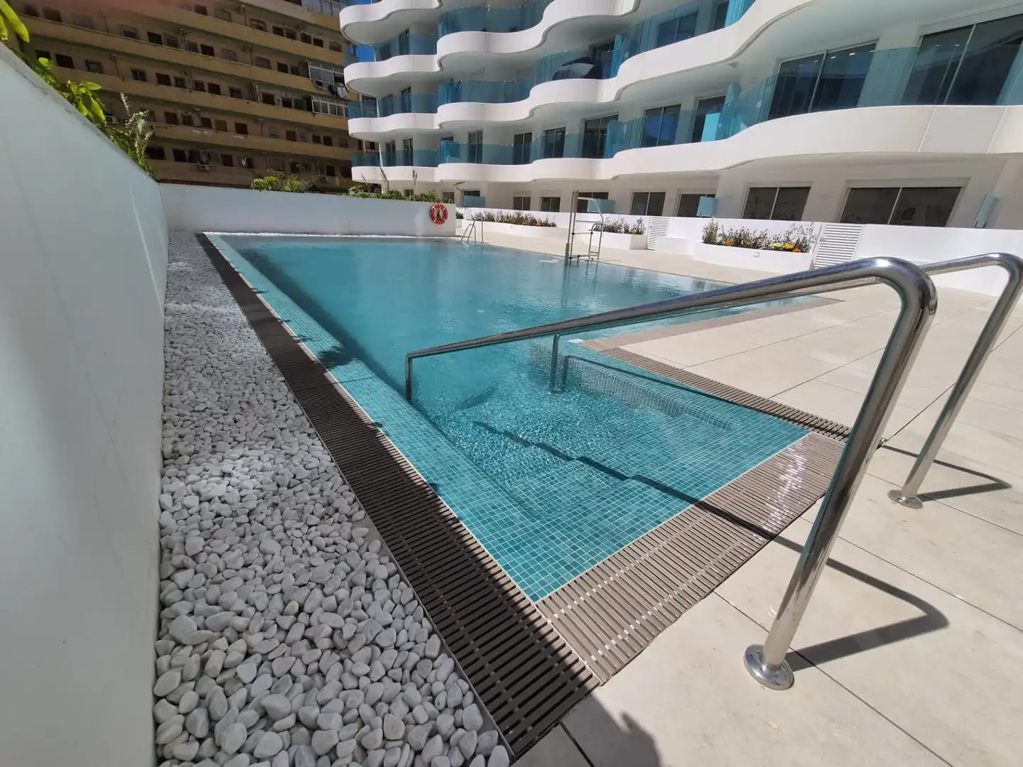 Piso de obra nueva con piscina en venta en Calle Colón 6, imagen 7