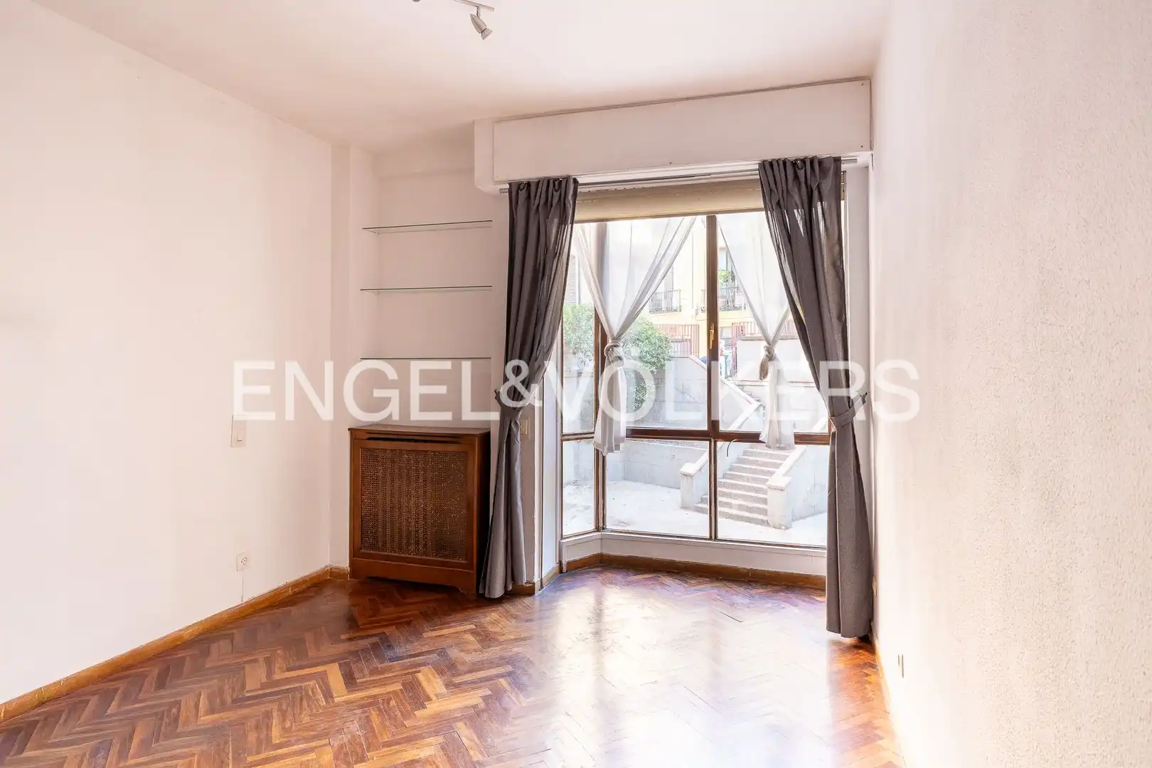 Schlafzimmer von Wohnung zum Verkauf in Madrid mit Heizung und Parkett