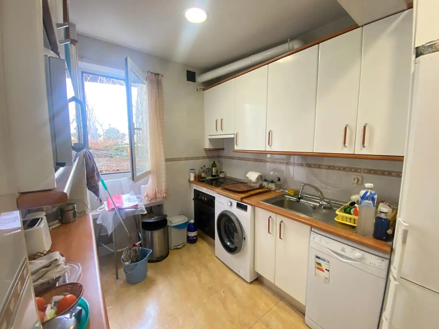 Cuina de Pis en venda en Madrid amb Calefacció, Parquet i Terrassa