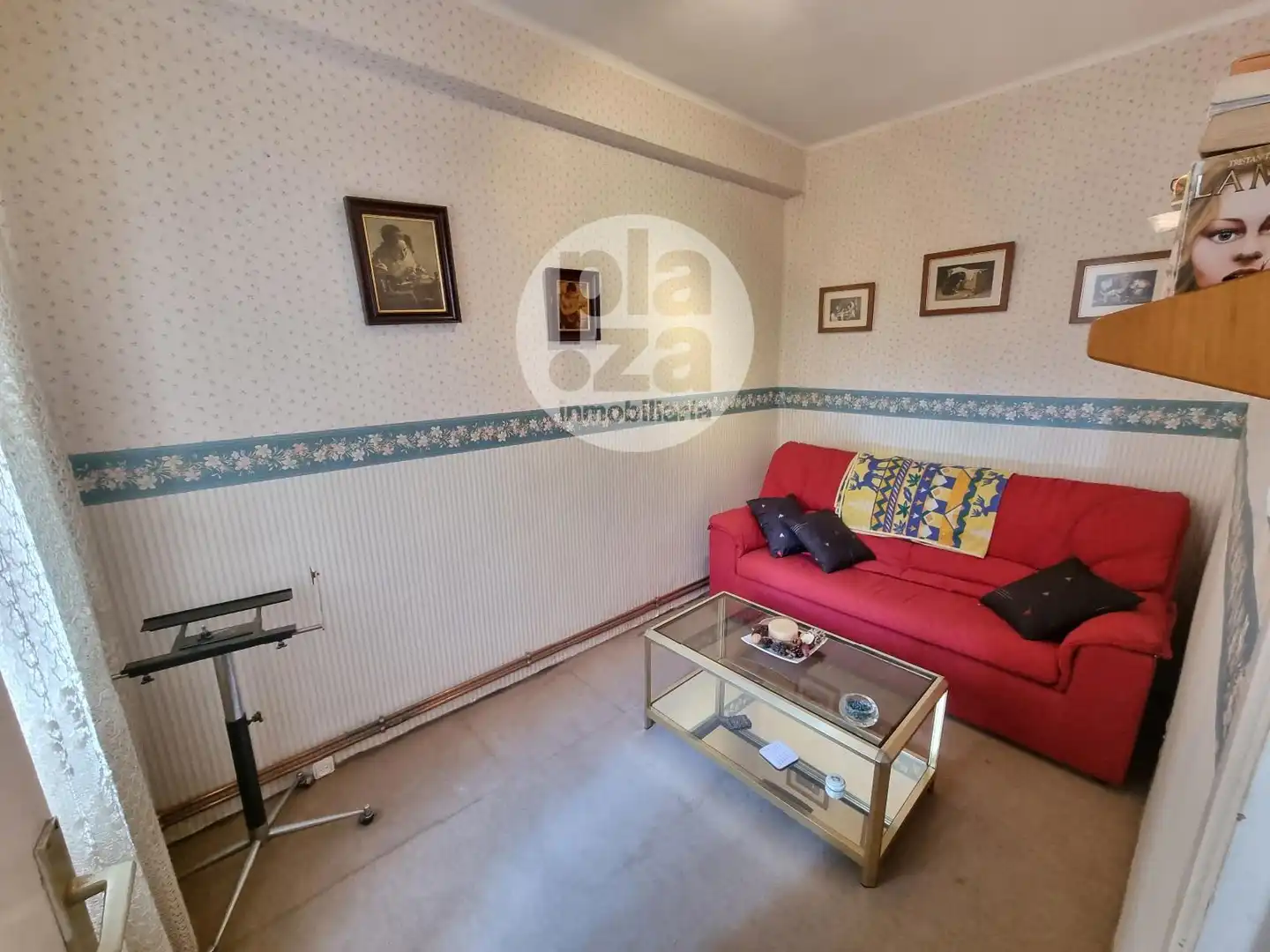 Wohnung zum Verkauf in Burgos mit Heizung, Terrasse und Abstellraum