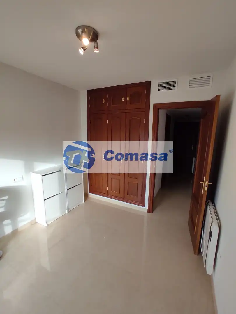 Flat with lift to rent in Martos