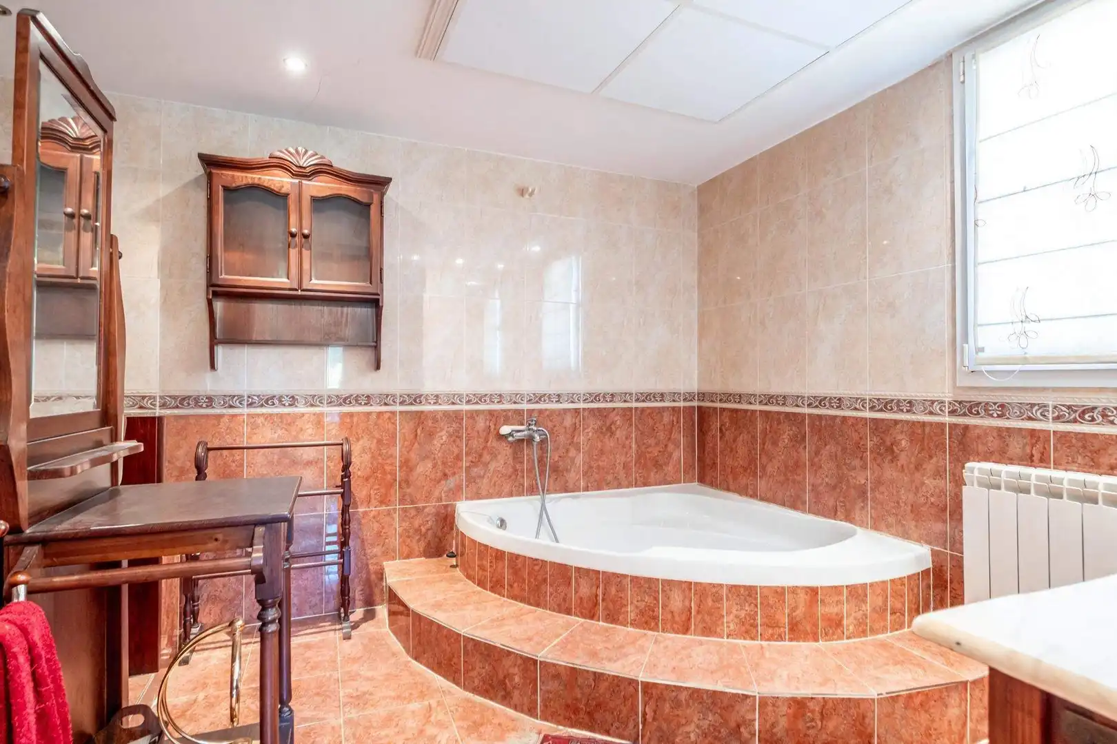 Bany de Casa o xalet en venda en Zaragoza amb Jardí privat, Terrassa i Traster