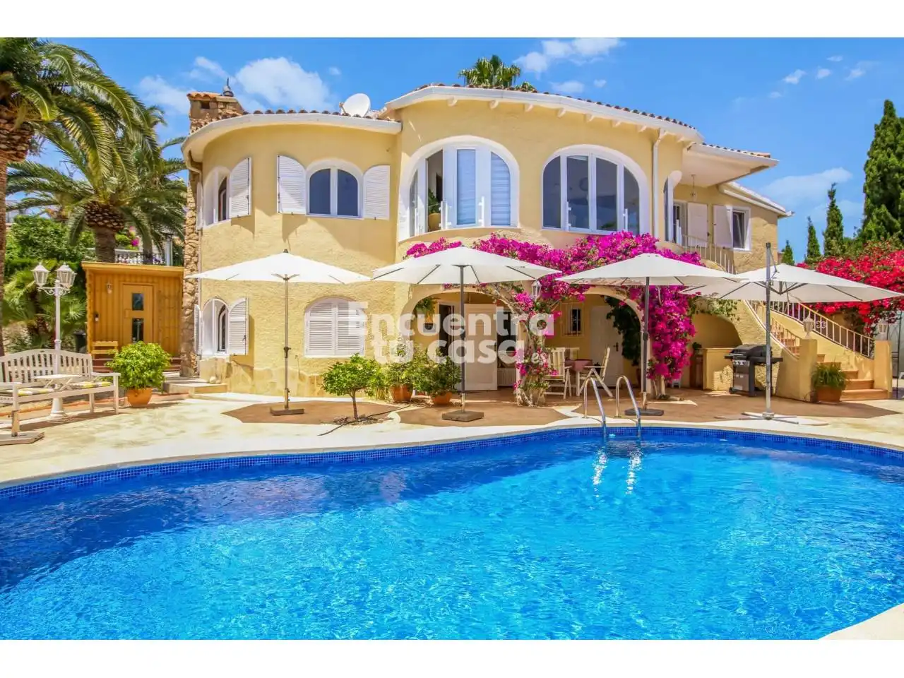 Detached house with pool for sale in Calle COMETA