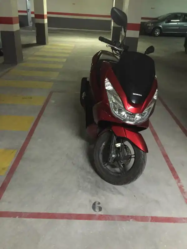 Außenansicht von Garage zur Miete in Gandia