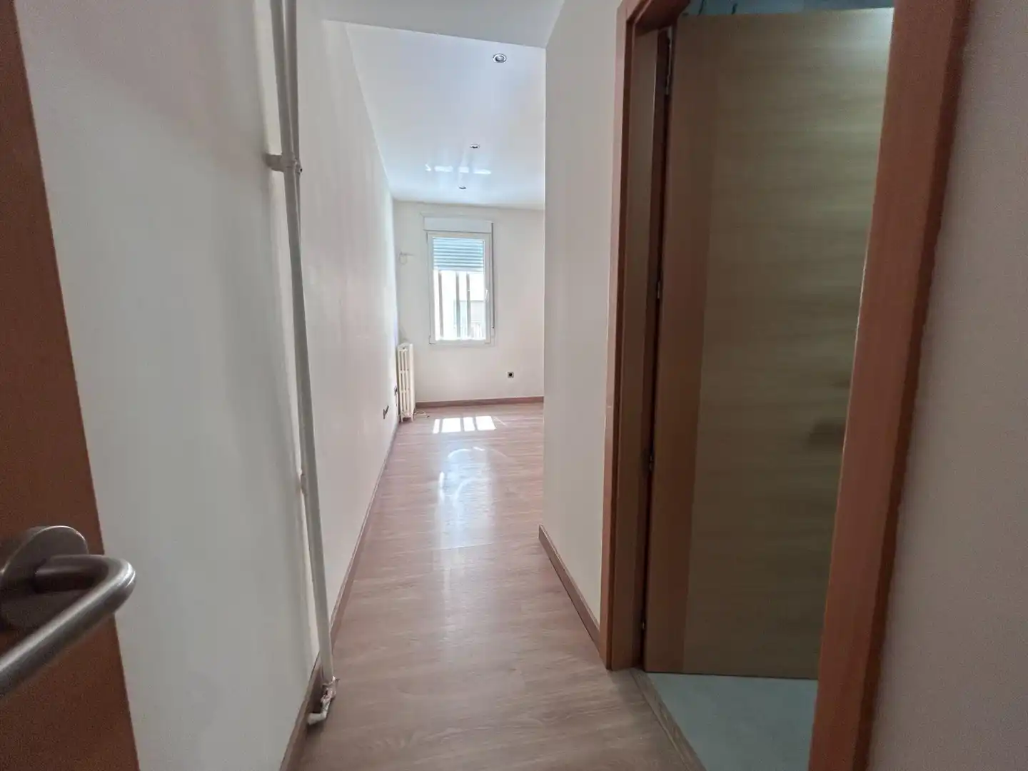 Flat for rent in Madrid  with Air Conditioner and Heating