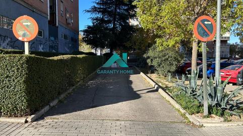 Foto 2 de Garaje en venta en Avenida Principes de España, 5, La Espinilla - Parque Blanco, Coslada