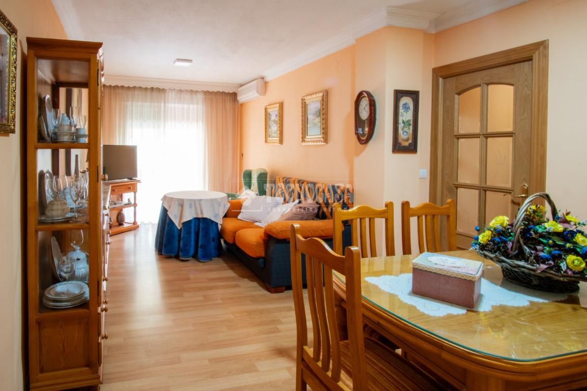 Bedroom of Flat for sale in  Granada Capital  with Air Conditioner and Balcony
