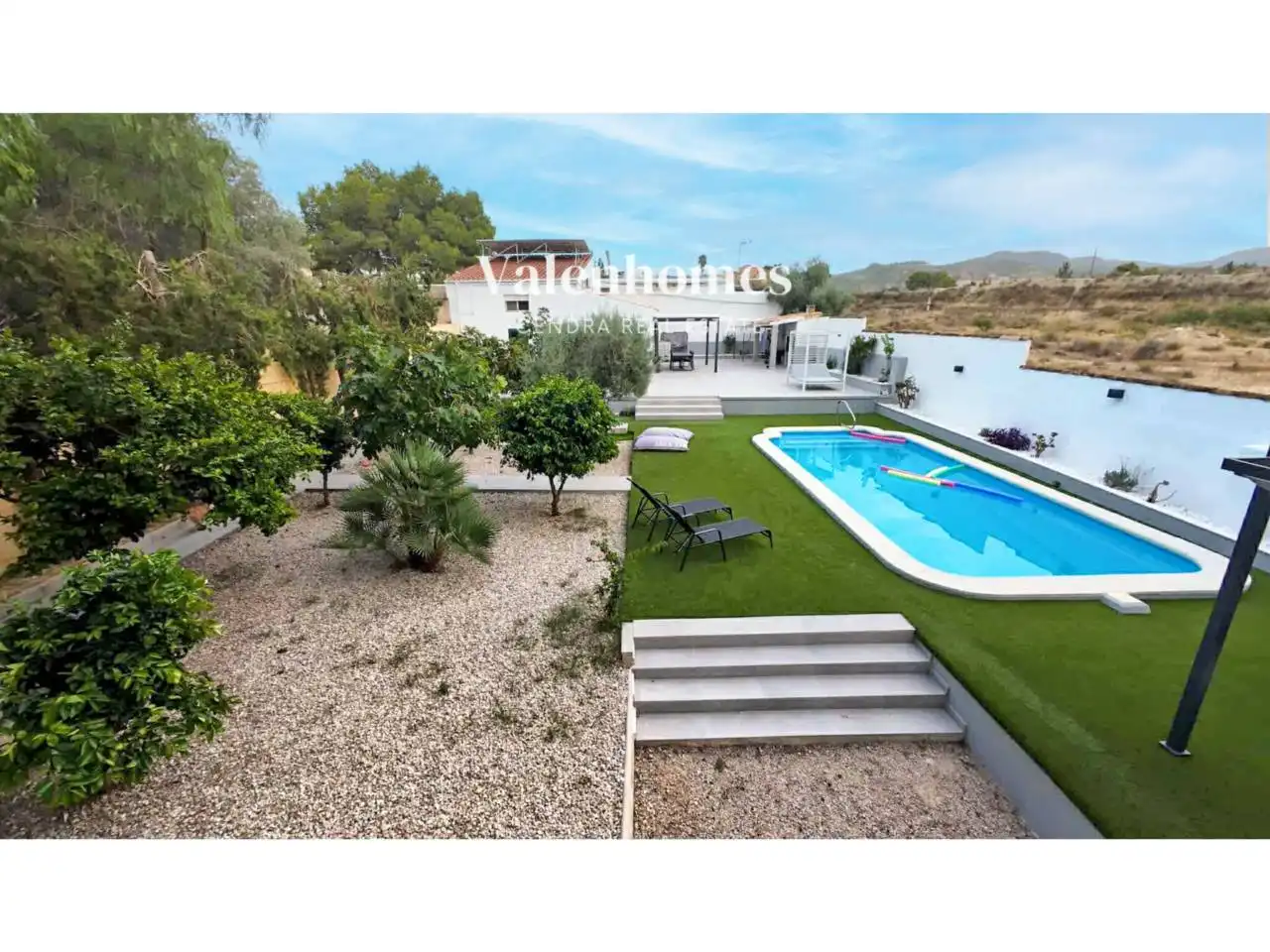 Houses for sale in Cañadas de San Pedro