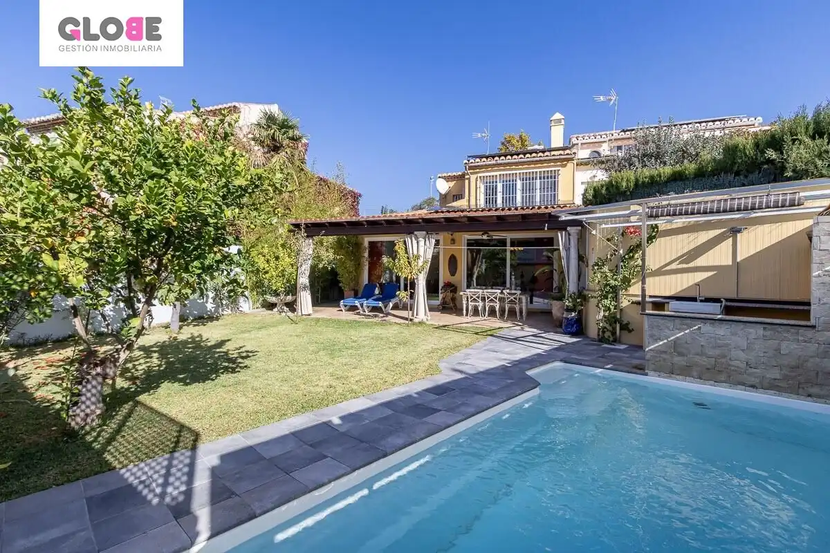 Casa con terraza en venta en Genil, imagen 2
