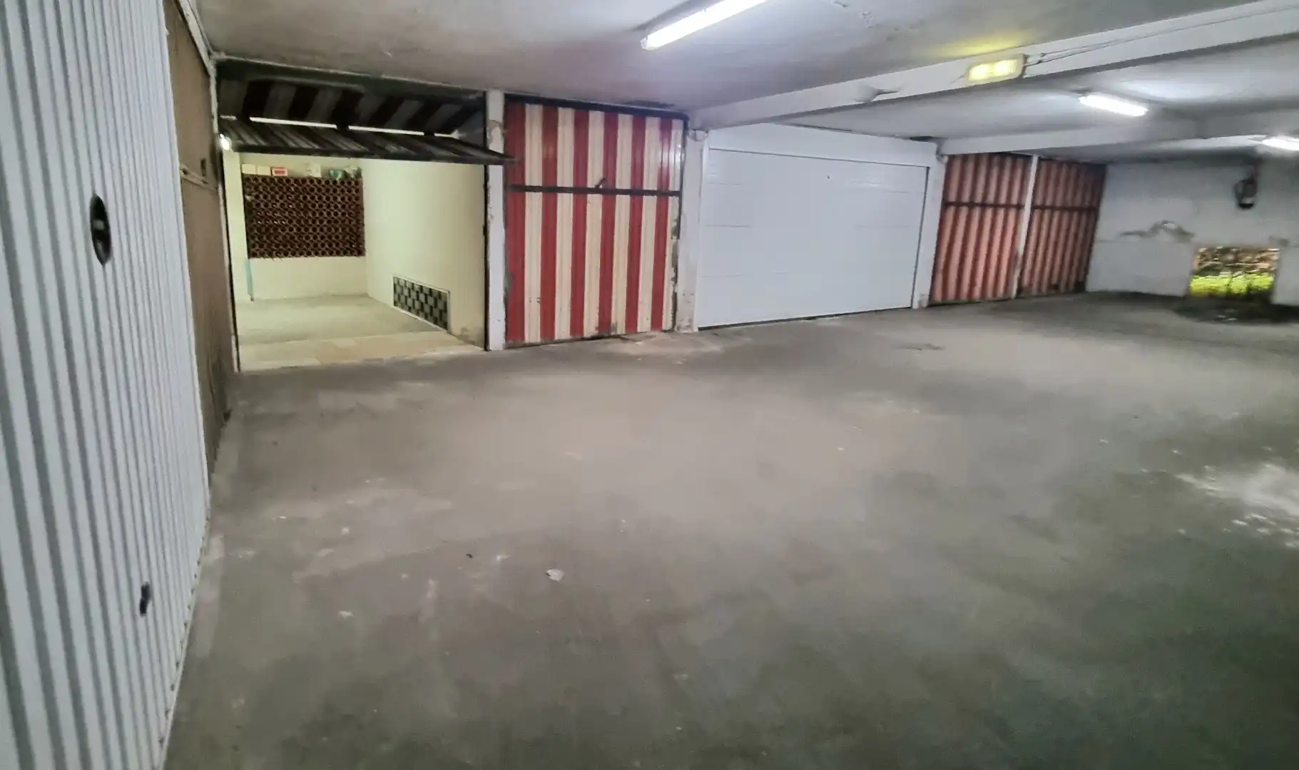 Garage for sale in Carreño