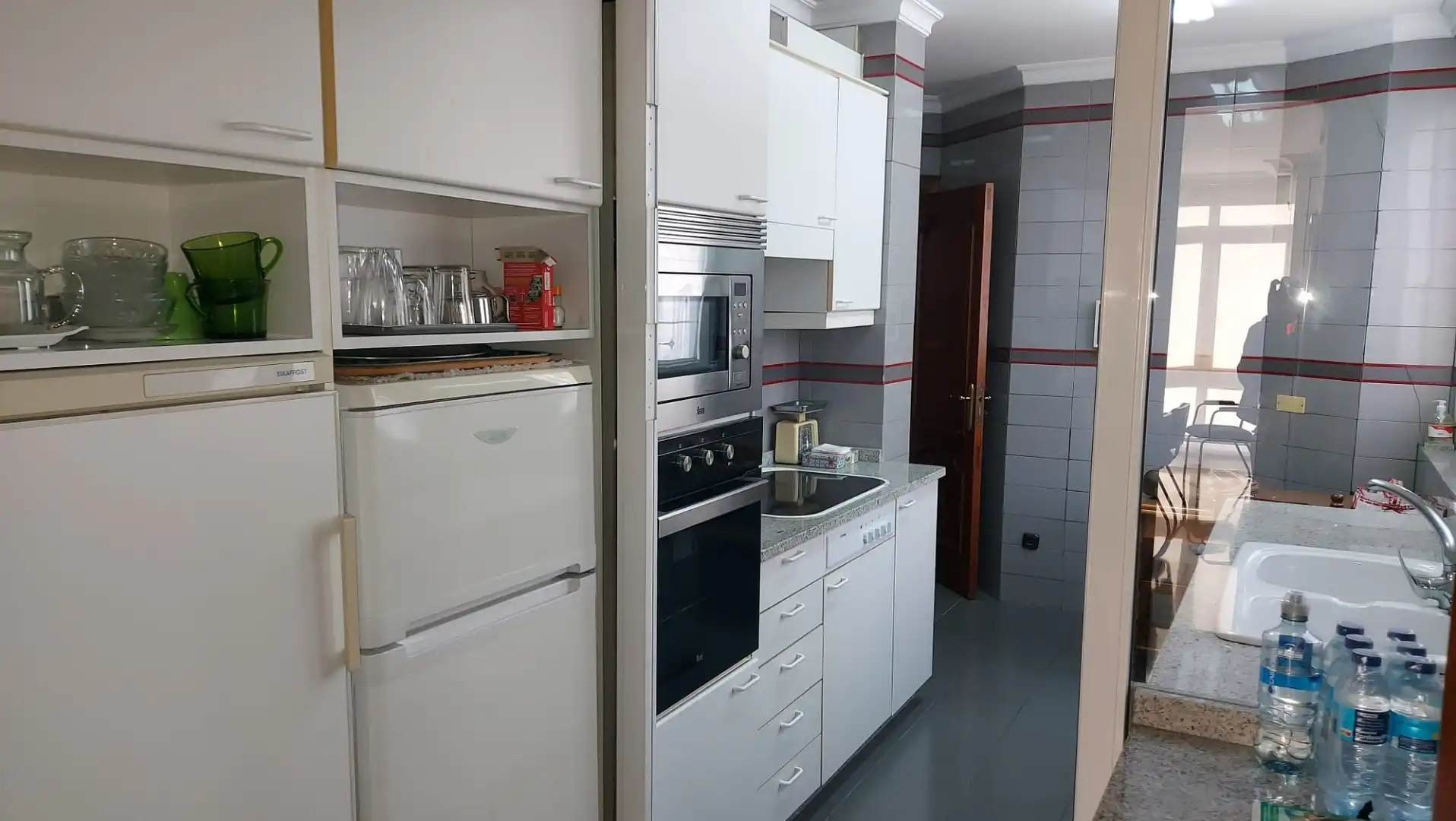 Kitchen of Flat for sale in Vigo   with Heating, Private garden and Terrace