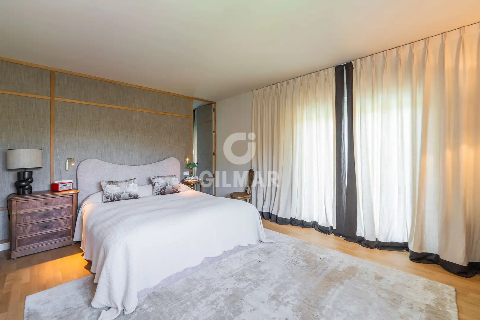 Bedroom of Houses for sale in Pozuelo de Alarcón  with Heating, Private garden and Swimming Pool
