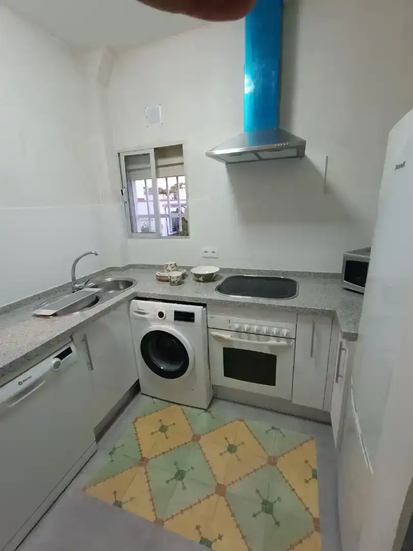Kitchen of Flat for rent in  Sevilla Capital  with Air Conditioner