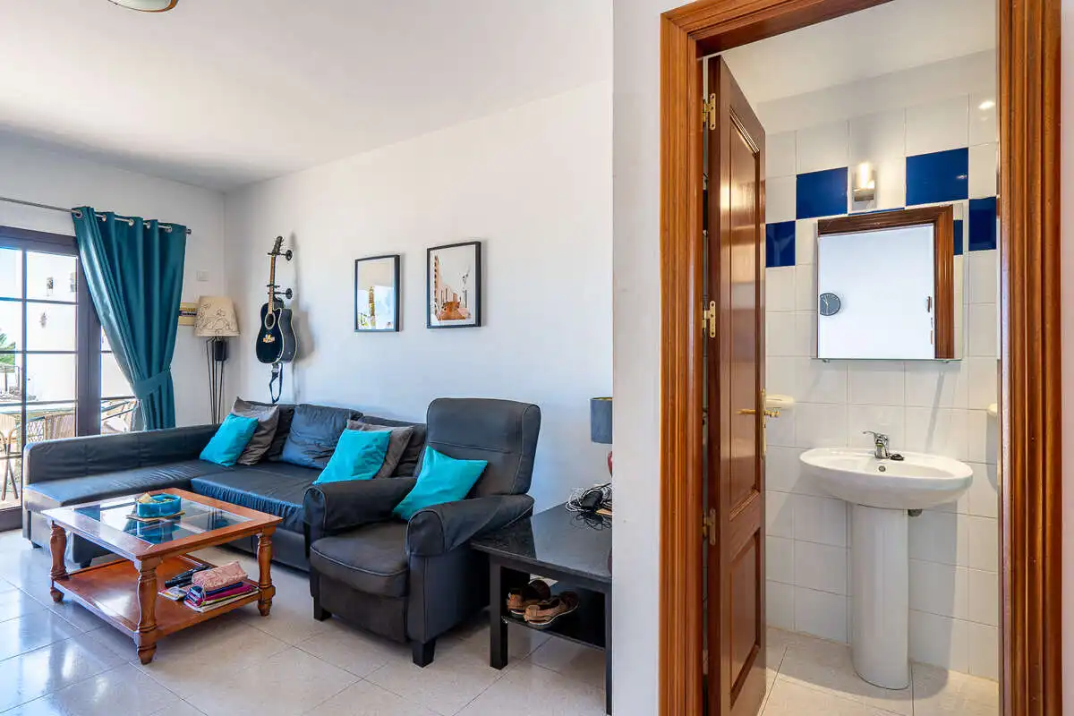 Sala de estar de Dúplex en venta en Teguise con Piscina comunitaria