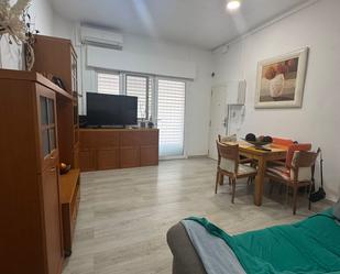 Sala d'estar de Planta baixa en venda en L'Hospitalet de Llobregat amb Calefacció