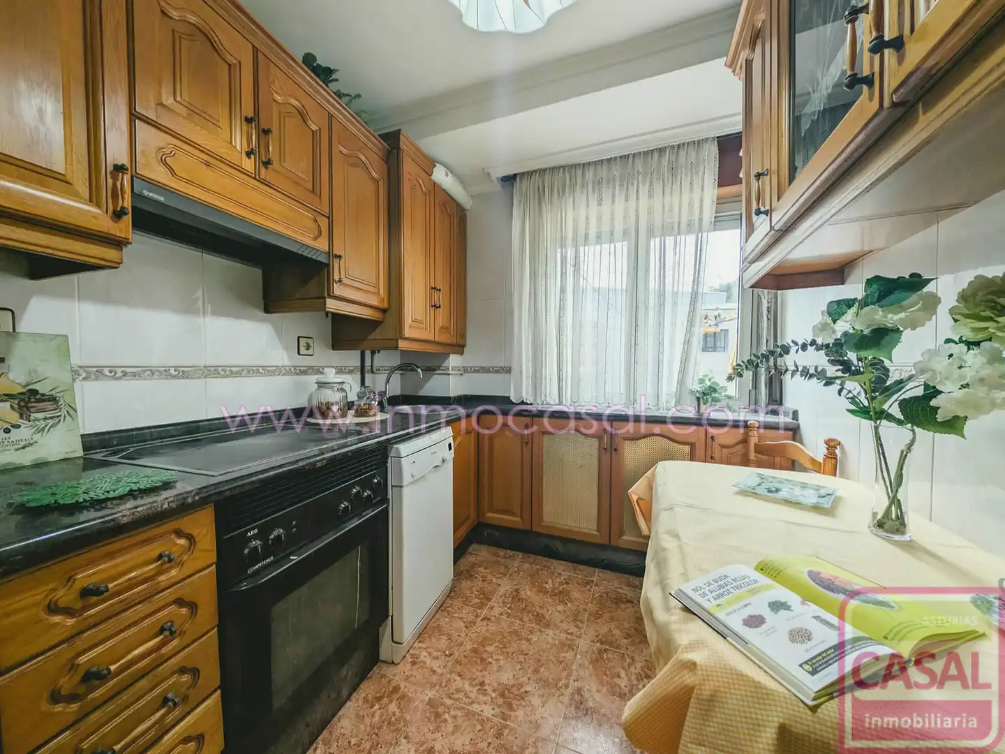Küche von Wohnung zum Verkauf in Mieres (Asturias) mit Heizung, Abstellraum und Möbliert