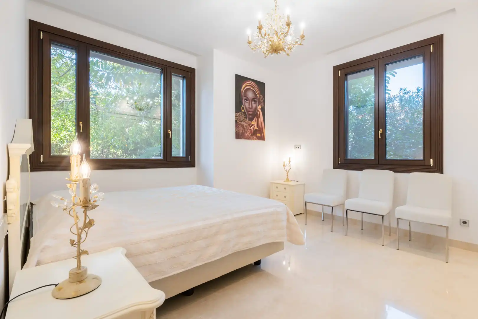 Dormitori de Casa o xalet en venda en Estepona amb Aire condicionat, Jardí privat i Terrassa