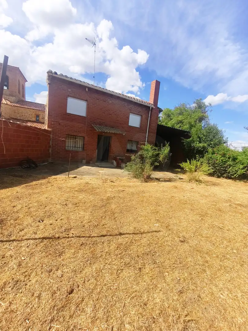 Country homes for sale in Villazanzo de Valderaduey  with Heating
