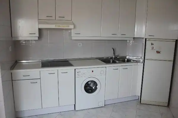 Cocina de Estudio de alquiler en Madrid con Aire acondicionado