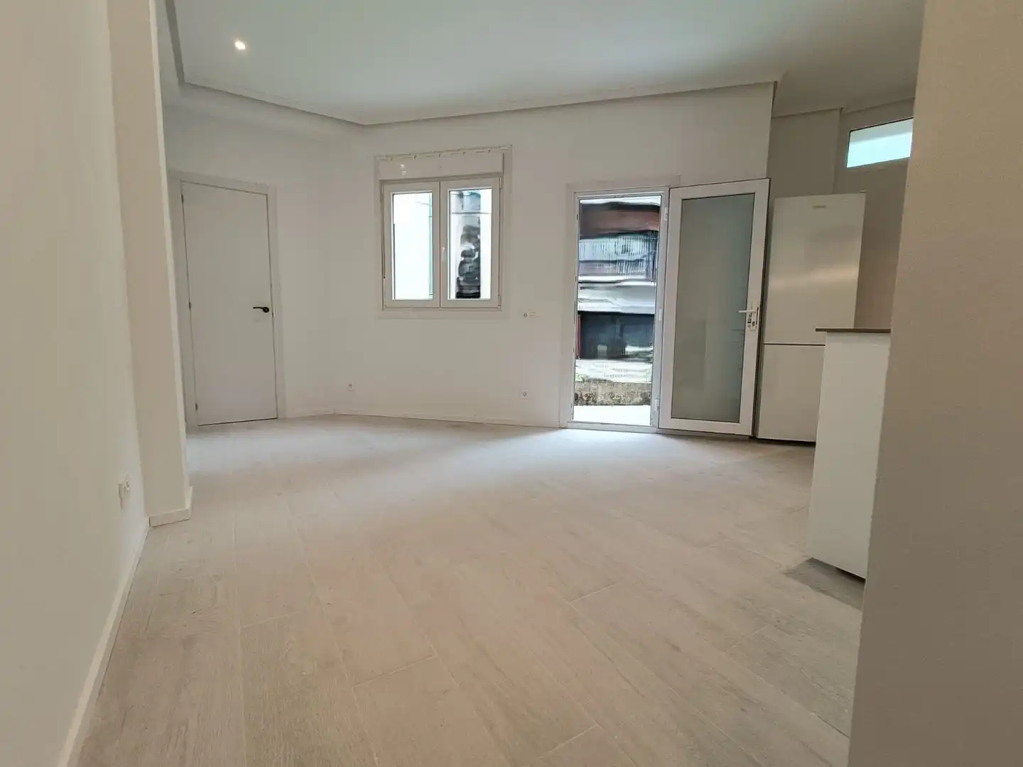 Sala d'estar de Pis en venda en Donostia - San Sebastián  amb Terrassa