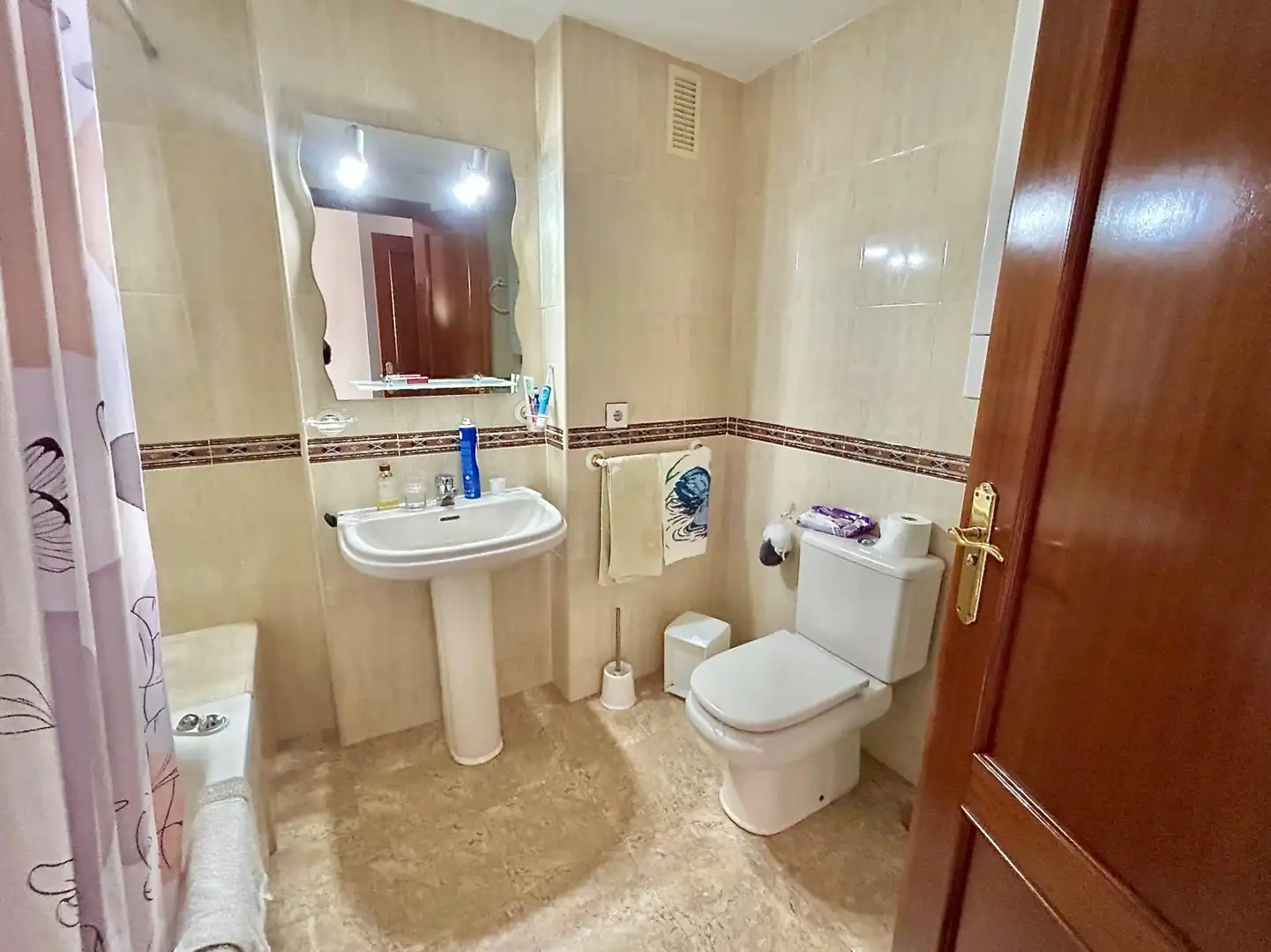 Baño de Piso en venta en Roquetas de Mar con Aire acondicionado, Calefacción y Terraza