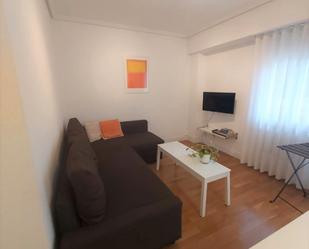 Living room of Apartment for sale in Bilbao   with Heating, Furnished and Oven