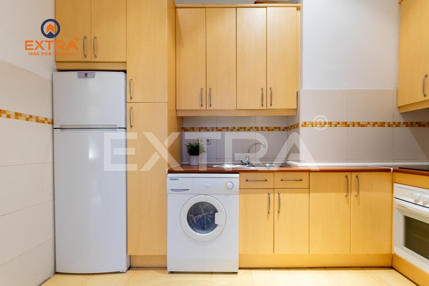 Kitchen of Planta baja for sale in  Madrid Capital  with Heating