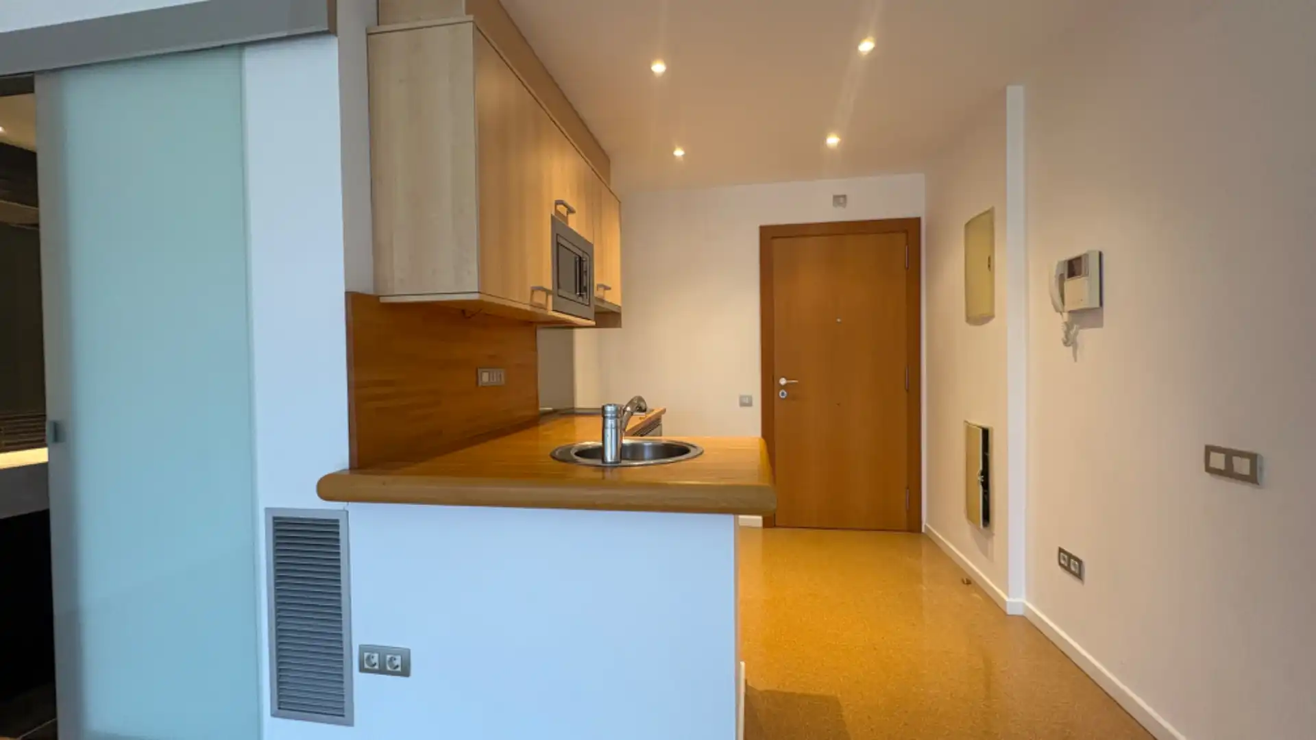 Business premises to rent in Ronda dels Països Catalans, imagen 9