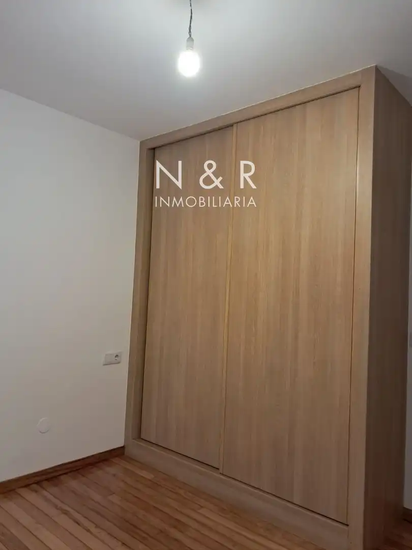 Bedroom of Flat for rent in Santiago de Compostela   with Heating and Terrace