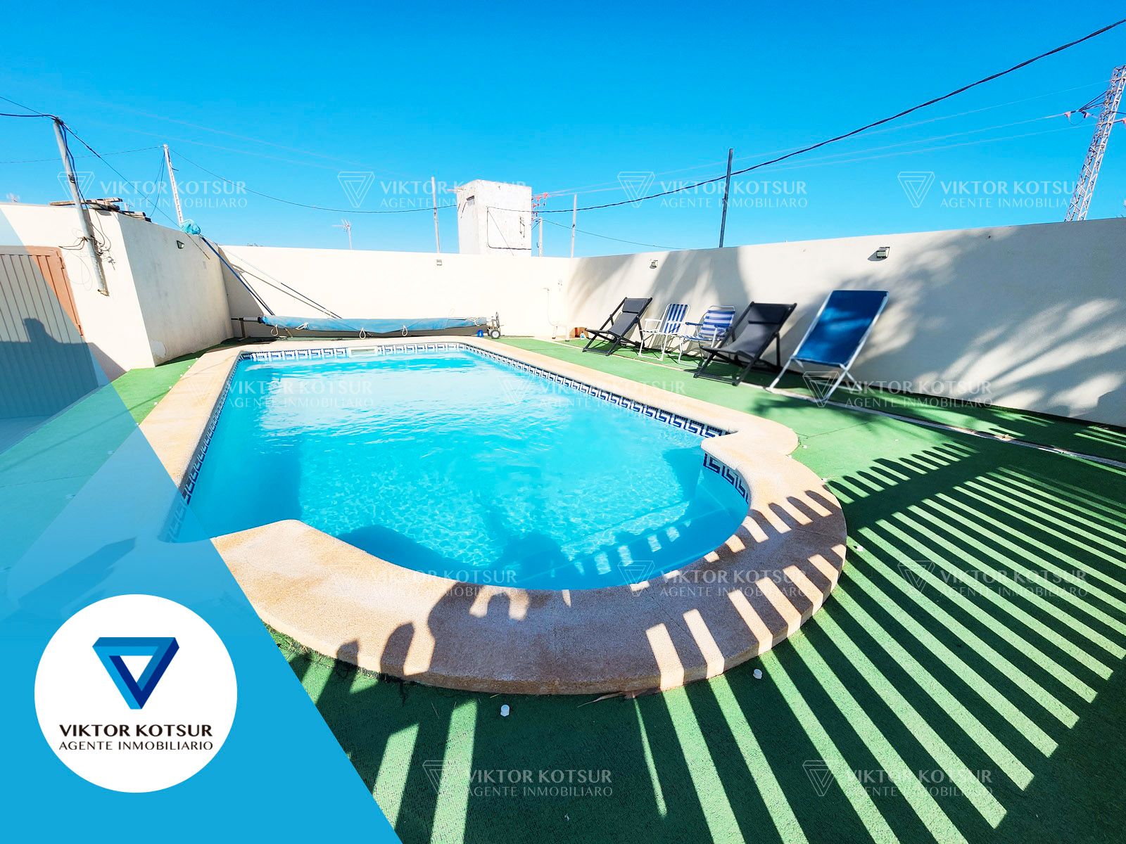 Swimming pool of Country house for sale in Roquetas de Mar  with Private garden, Terrace and Swimming Pool