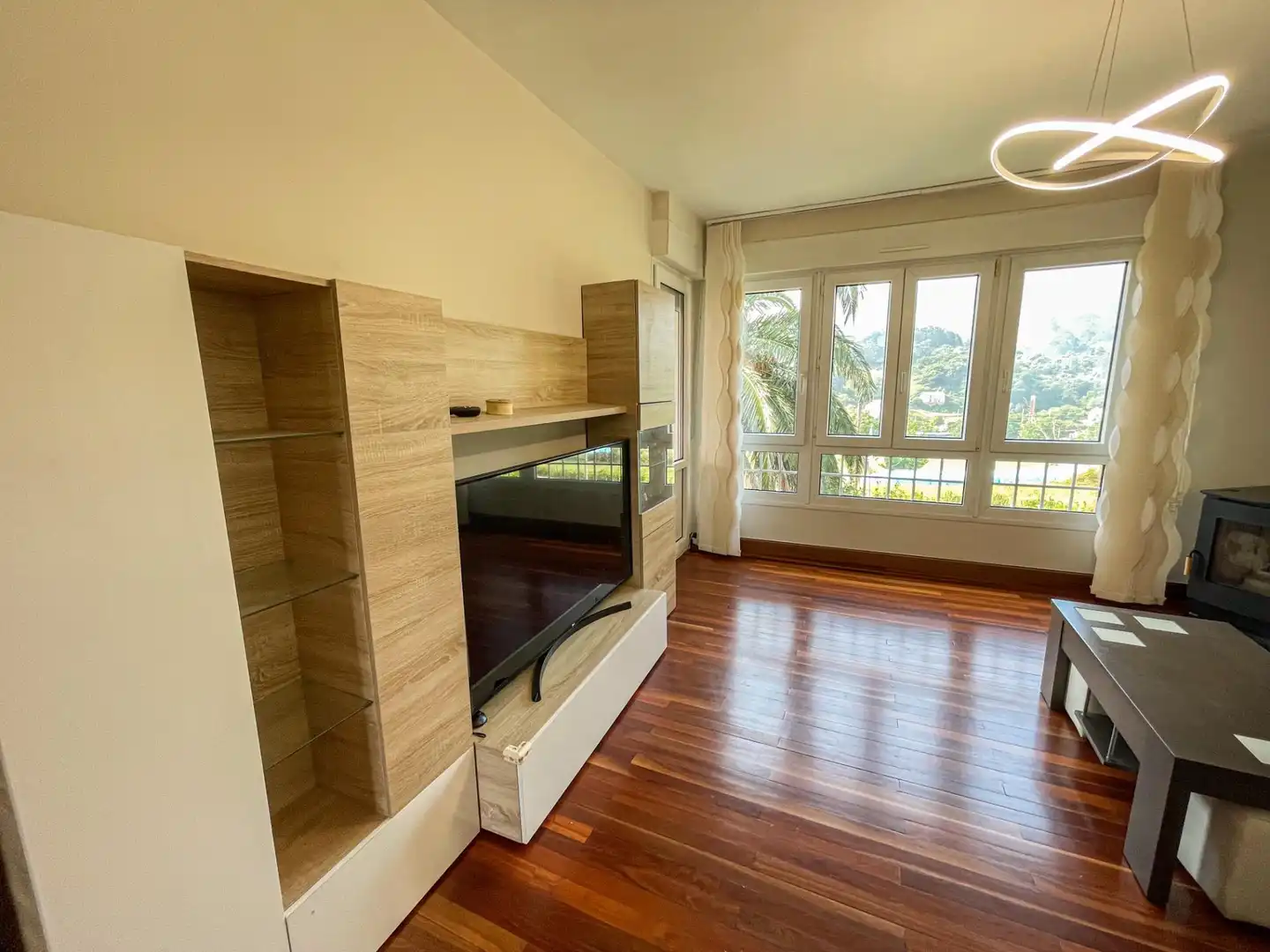 Living room of Houses for sale in Abanto y Ciérvana-Abanto Zierbena  with Heating, Private garden and Storage room