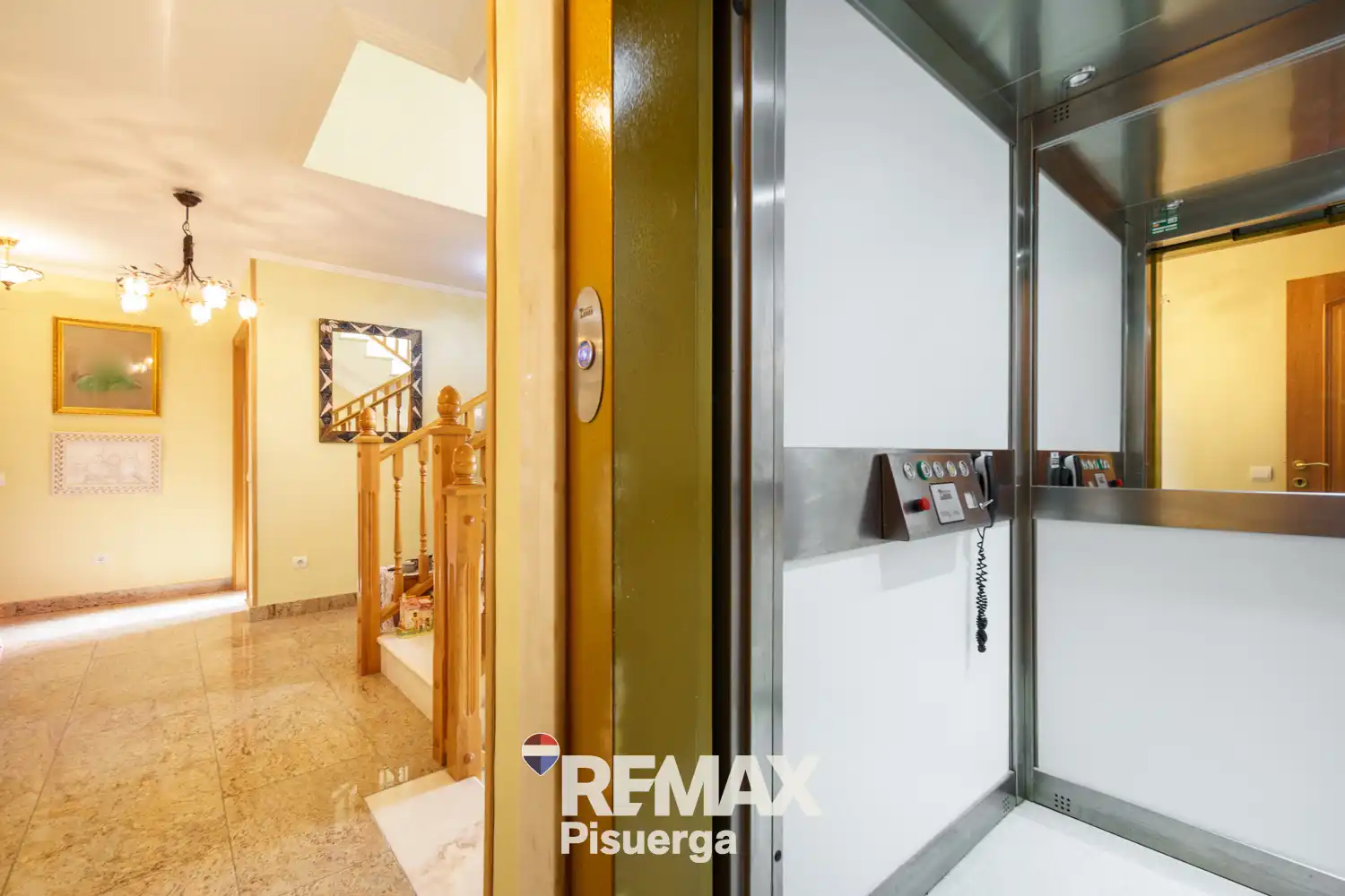 Casa o chalet en venta en Laguna de Duero con Aire acondicionado, Calefacción y Jardín privado
