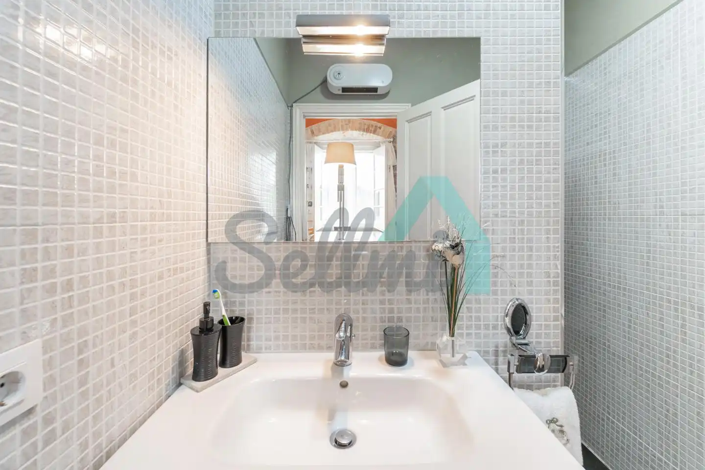 Baño de Casa o chalet en venta en Ribera de Arriba con Jardín privado, Terraza y Balcón