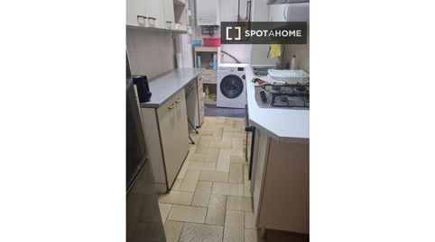 Foto 4 de Habitació a El Camp de l'Arpa del Clot, Barcelona Capital