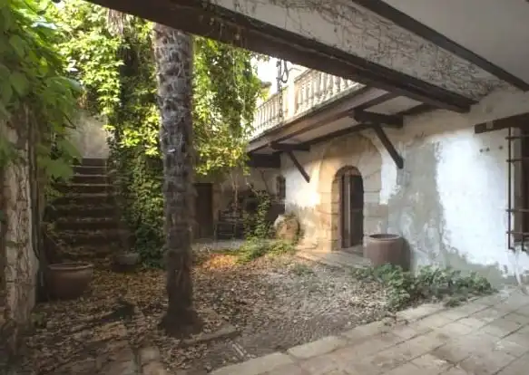 Vista exterior de Finca rústica en venda en Rubielos de Mora amb Aire condicionat, Calefacció i Terrassa
