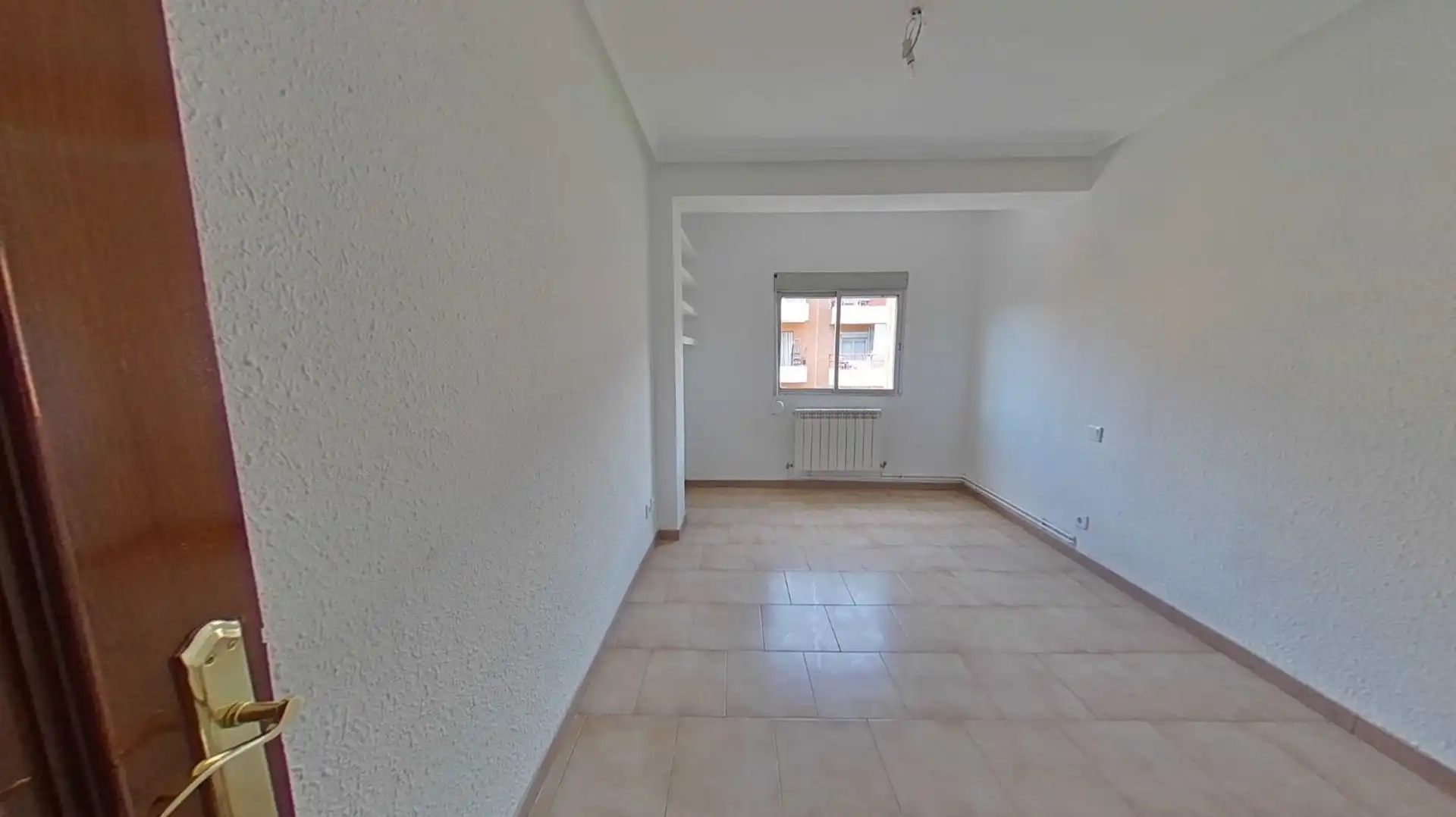 Bedroom of Flat for sale in Zaragoza  with Heating, Parquet flooring and Oven