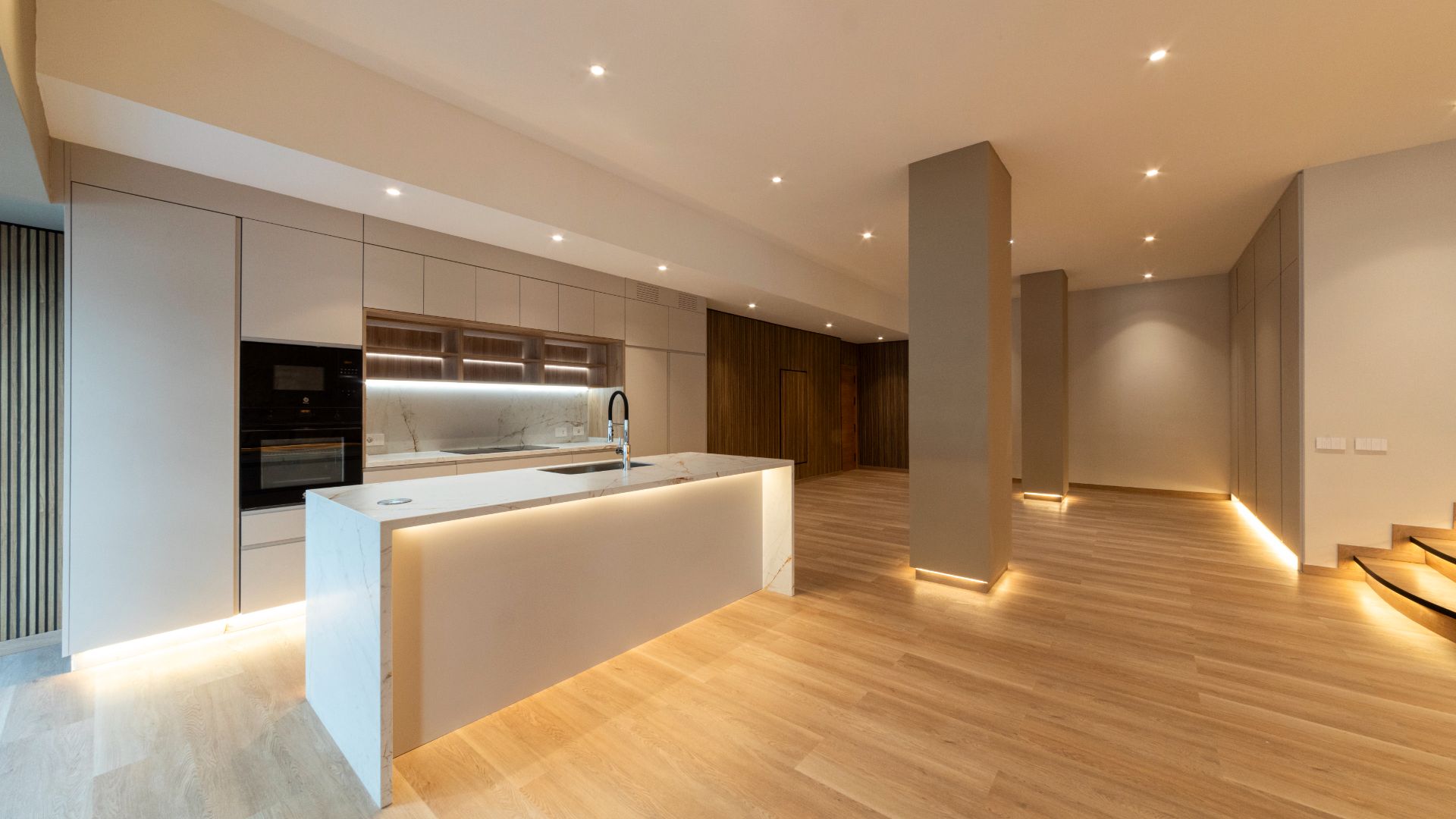 Cocina de Piso en venta en  Santa Cruz de Tenerife Capital con Aire acondicionado, Parquet y Horno