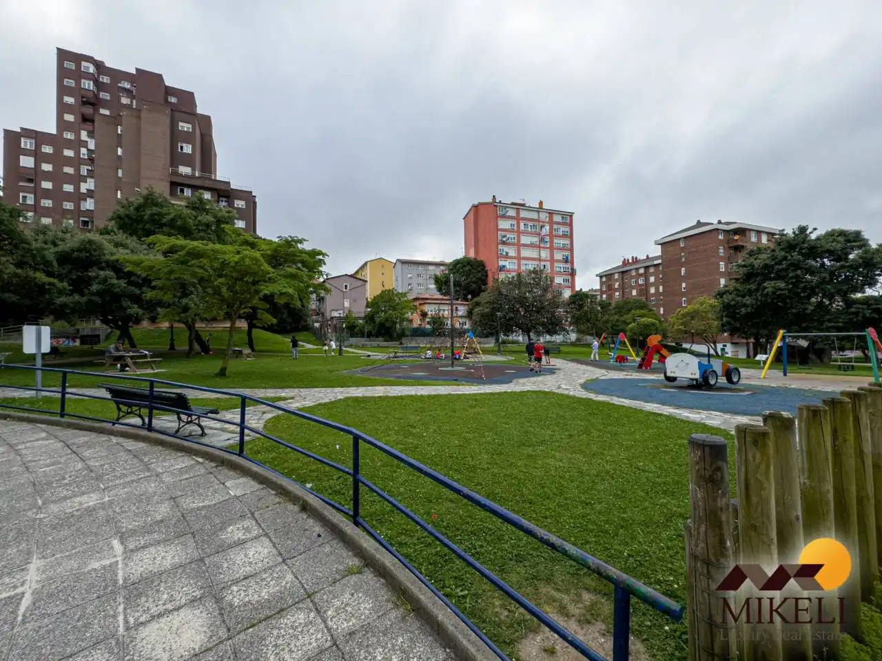 Außenansicht von Wohnung zur Miete in Santander mit Heizung, Terrasse und Möbliert