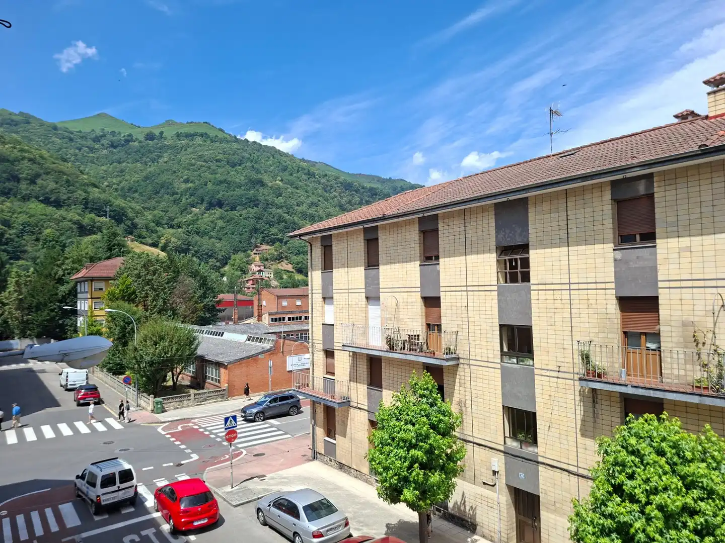 Vista exterior de Dúplex en venta en Laviana con Parquet y Trastero